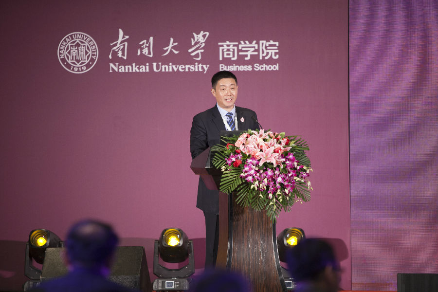 3博彩app下载EMBA北京校友会会长黄岳升致辞.jpg